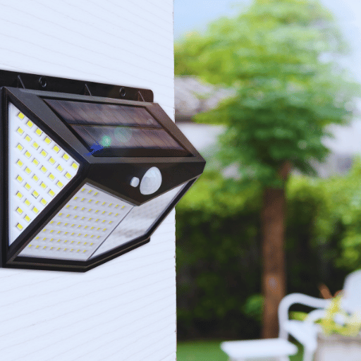 How They Work — Power Source, Energy Efficiency, and Off-Grid Capability