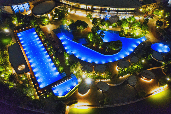 Application 1: Hotel Resort Pool