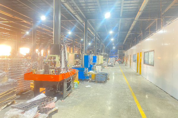 Outdoor LED Flood Lights Factory View 2 - Assembly Area